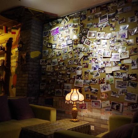 Yangshuo Travellers Land Youth Hostel Exterior foto