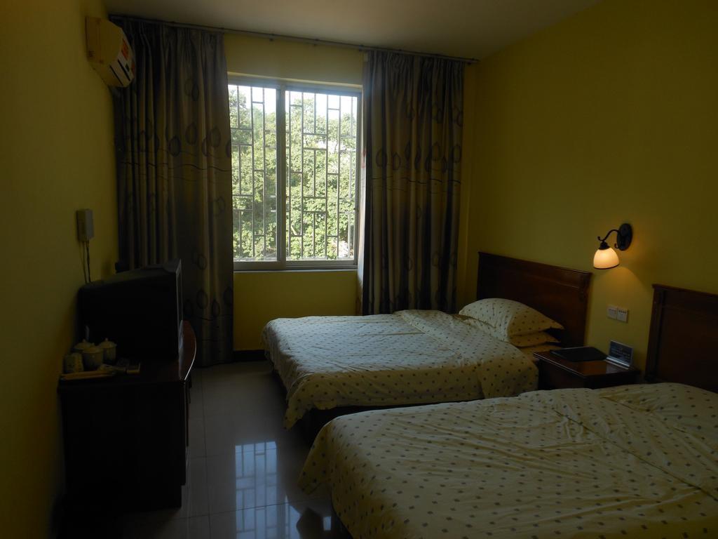 Yangshuo Travellers Land Youth Hostel Exterior foto