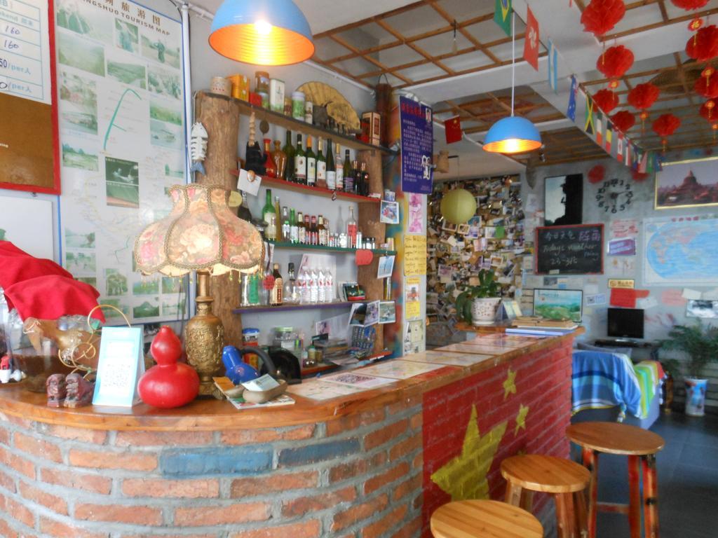 Yangshuo Travellers Land Youth Hostel Exterior foto