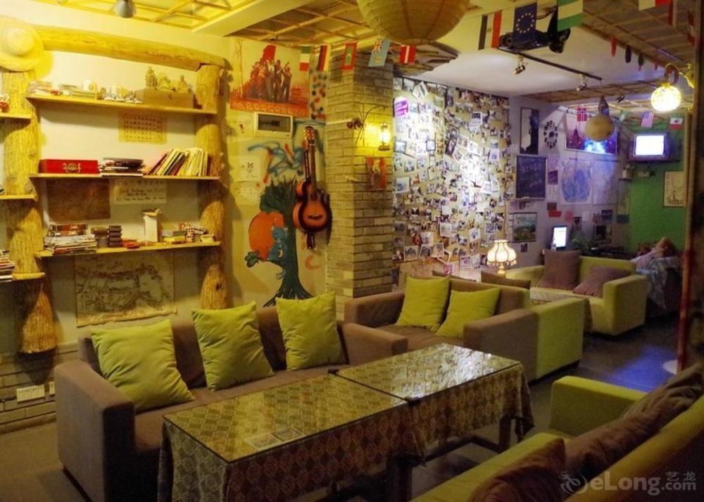Yangshuo Travellers Land Youth Hostel Exterior foto