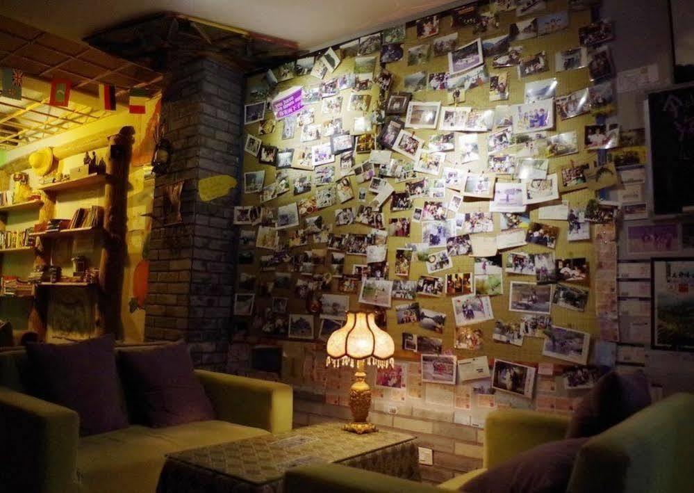 Yangshuo Travellers Land Youth Hostel Exterior foto